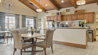Transitional Care Program - Dining, Newton Village Assisted Living, Newton IA